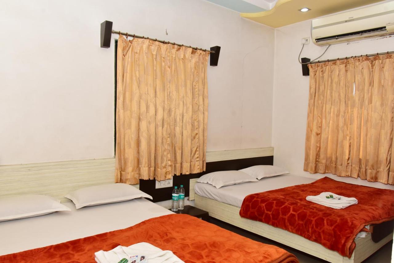 Hotel Temple Sai Shirdi Ngoại thất bức ảnh